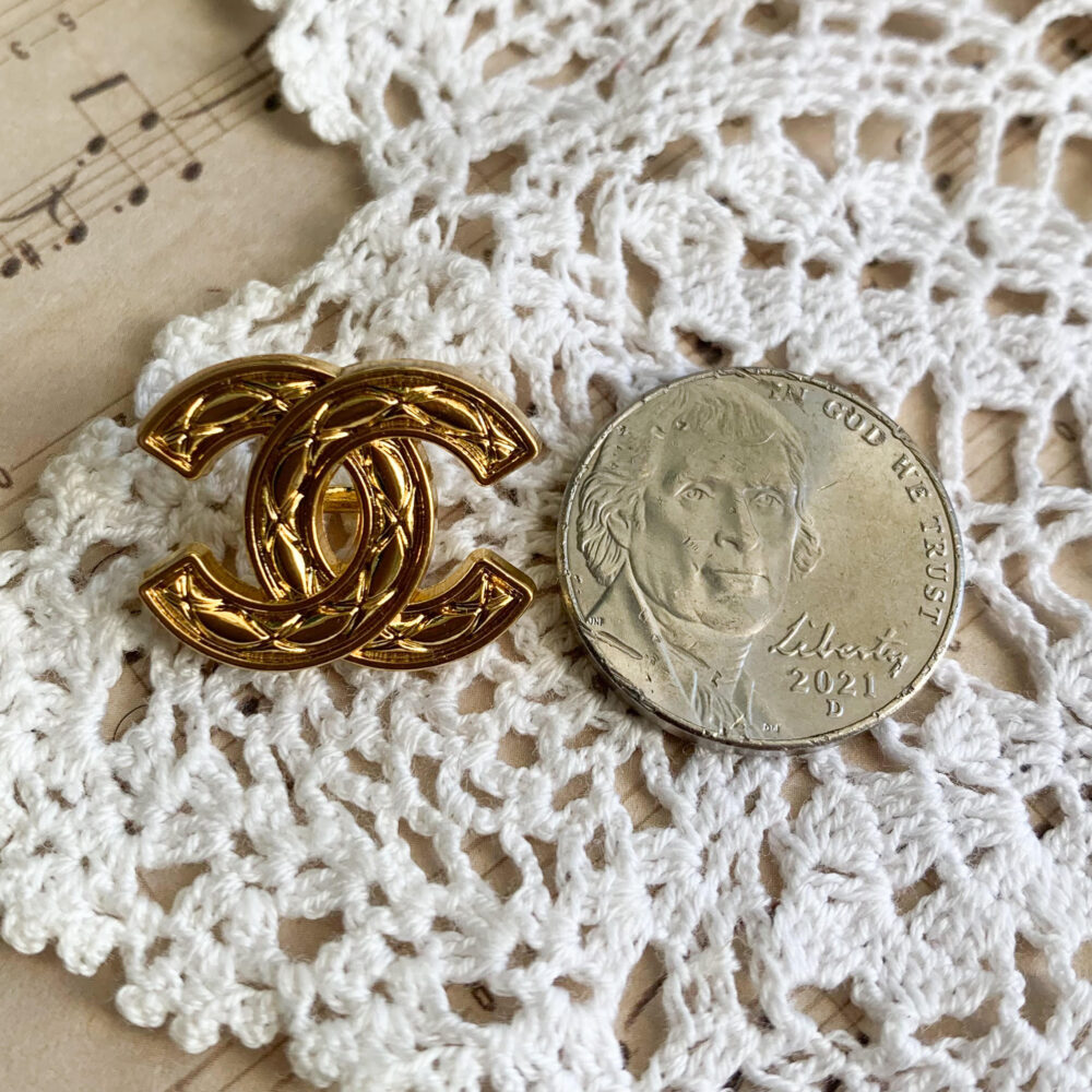 Designer Buttons Gold Quilted Set of 2